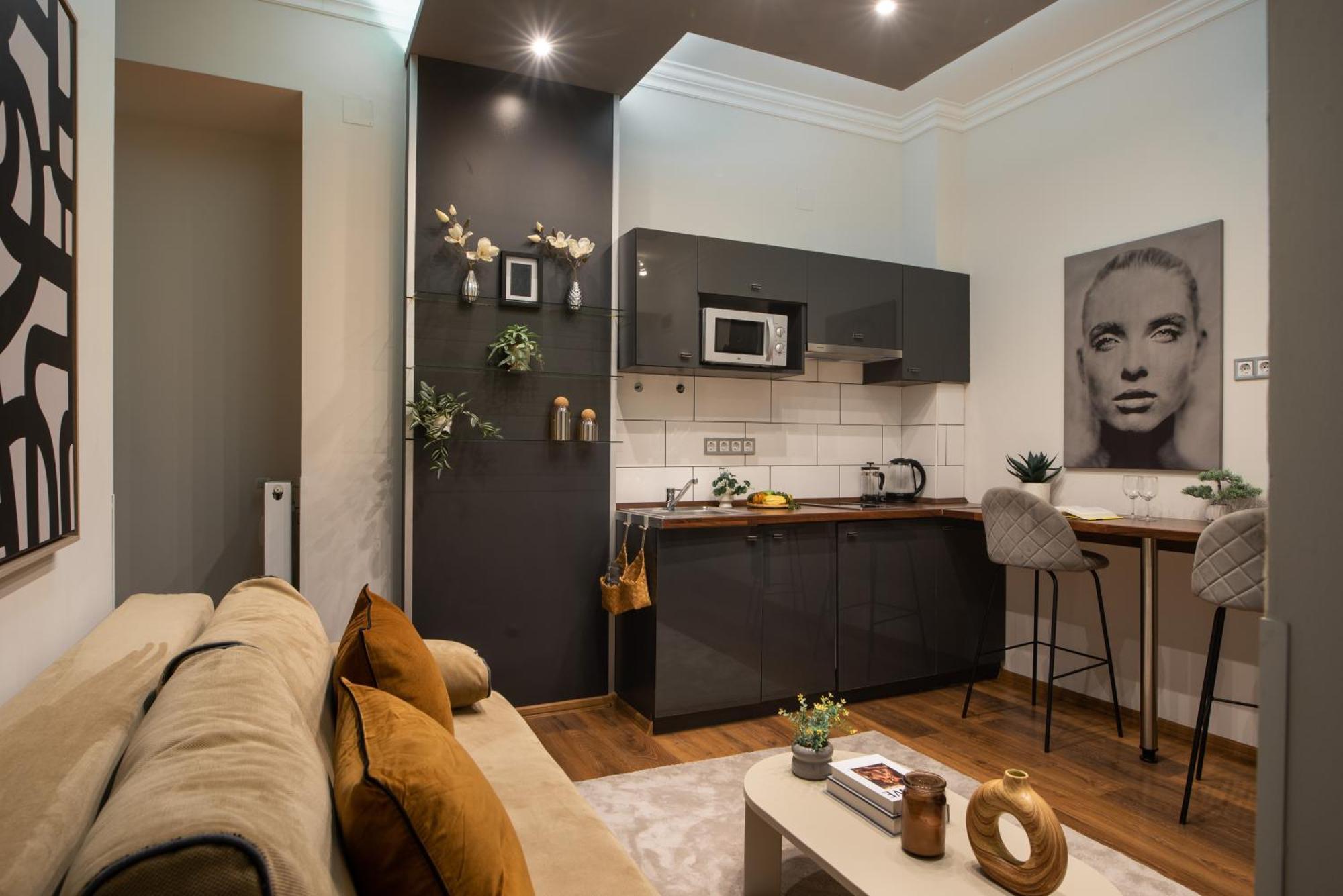 Chic Central 1Br Retreat Near New York Cafe With View Βουδαπέστη Εξωτερικό φωτογραφία